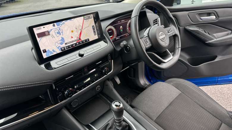 Nissan Qashqai 1.3 DiG-T MH N-Connecta 5dr Petrol Hatchback